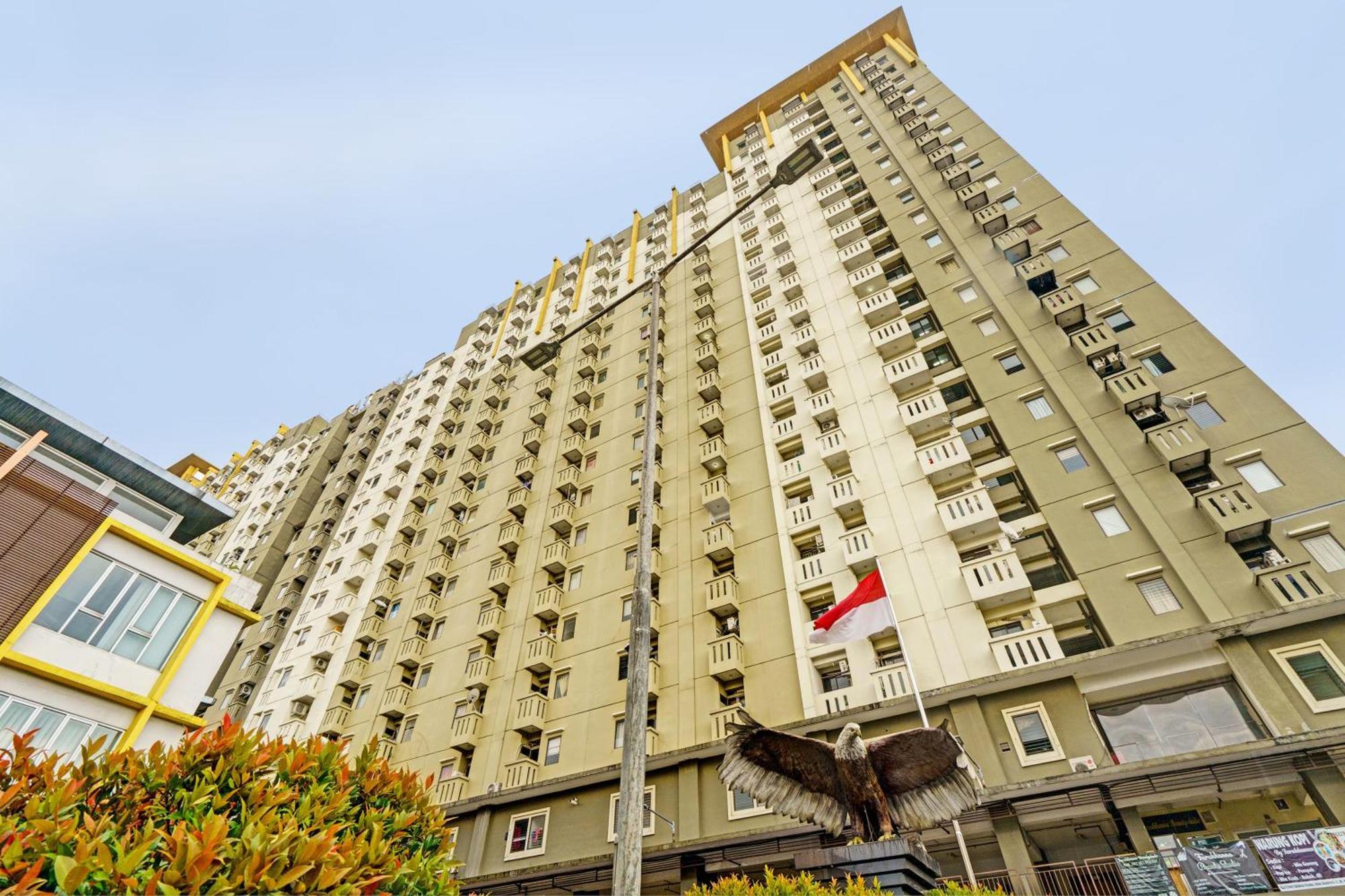 Oyo Life 93170 Apartement Gateway Cicadas By Mr Pro Bandung Luaran gambar